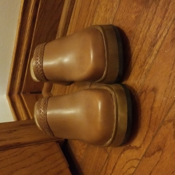 Vintage Riverstone "Woodside"- Clogs in Natural tone, size 7M- NWT - Picture 2 of 13